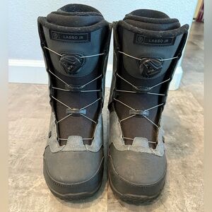 Lasso Jr. Black and Gray Kids Boots
